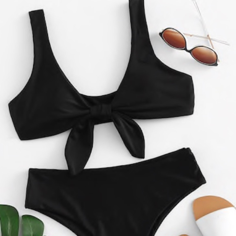 Tie bikini top black
